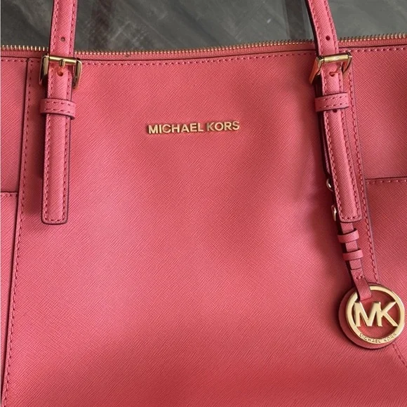 MICHAEL Michael Kors Pink Tote Bag Elegant and Versatile - Picture 7 of 10